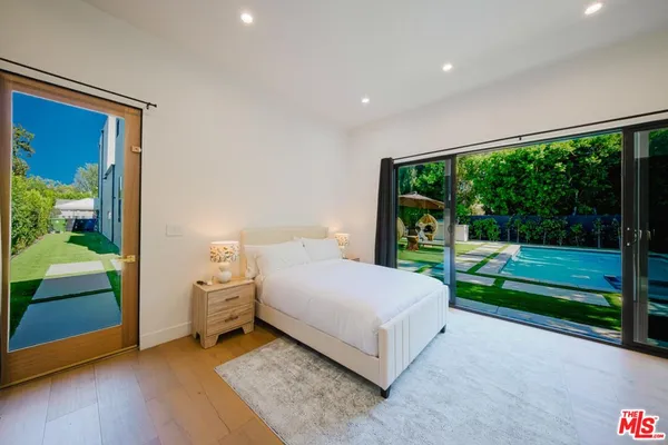 $24,950 | 5141 Varna Avenue, Sherman Oaks, CA 91423