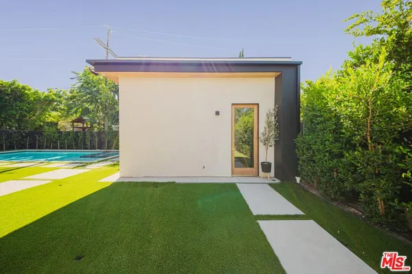 $24,950 | 5141 Varna Avenue, Sherman Oaks, CA 91423