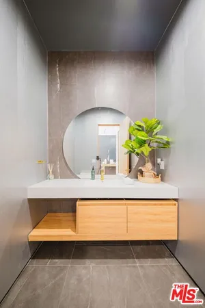 $24,950 | 5141 Varna Avenue, Sherman Oaks, CA 91423