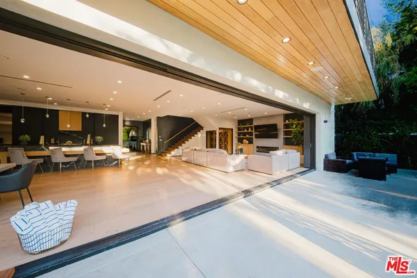 $24,950 | 5141 Varna Avenue, Sherman Oaks, CA 91423