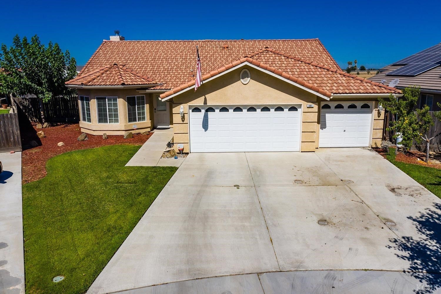 581 Bluejay Avenue Lemoore, CA 93245 - Photo 1 of 26 Gallery Image 1