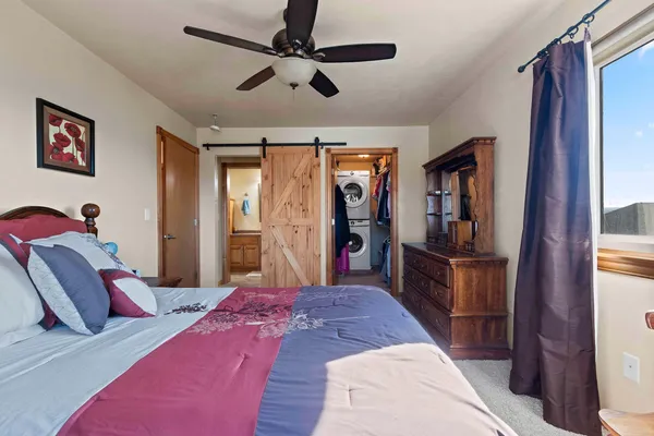 $250,000 | 2198 South Broadway Street, De Pere, WI 54115