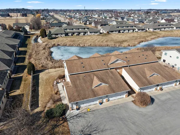 $250,000 | 2198 South Broadway Street, De Pere, WI 54115