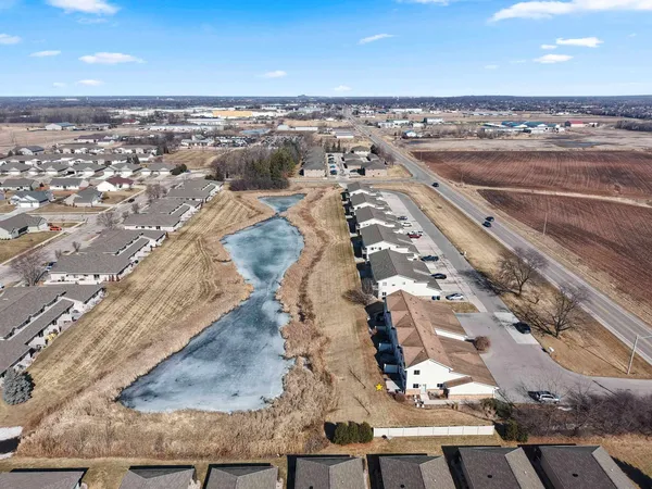$250,000 | 2198 South Broadway Street, De Pere, WI 54115