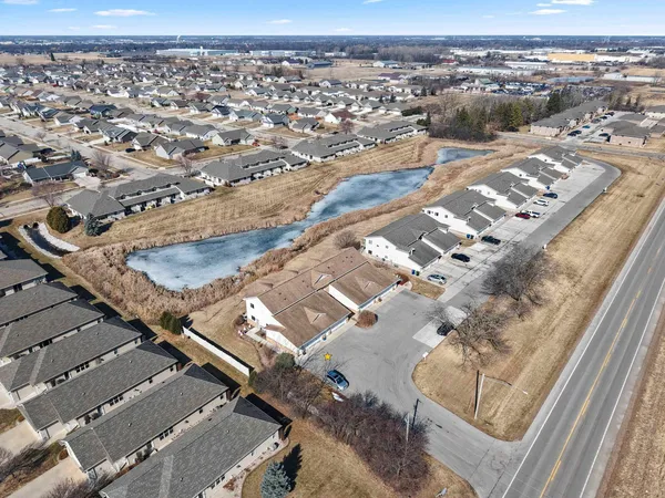$250,000 | 2198 South Broadway Street, De Pere, WI 54115