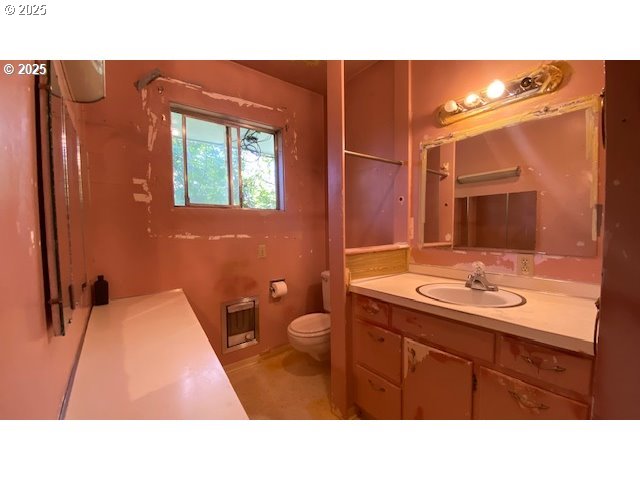 333 West Park Street Grants Pass, OR 97527 - Photo 12 of 47