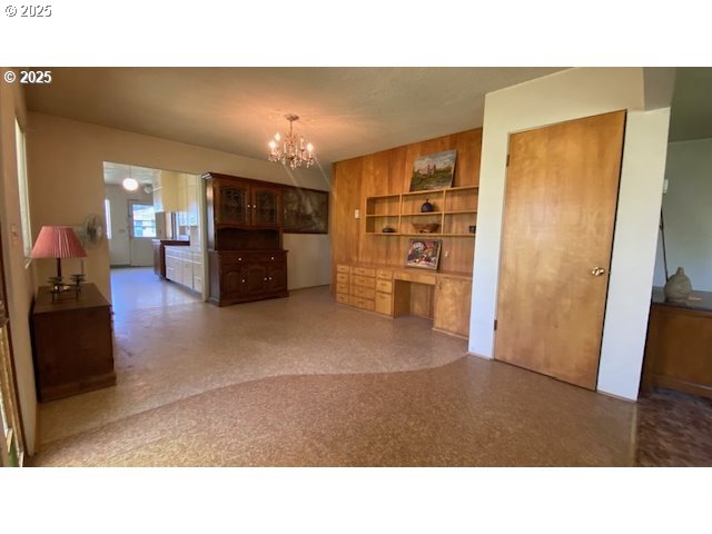 333 West Park Street Grants Pass, OR 97527 - Photo 3 of 47