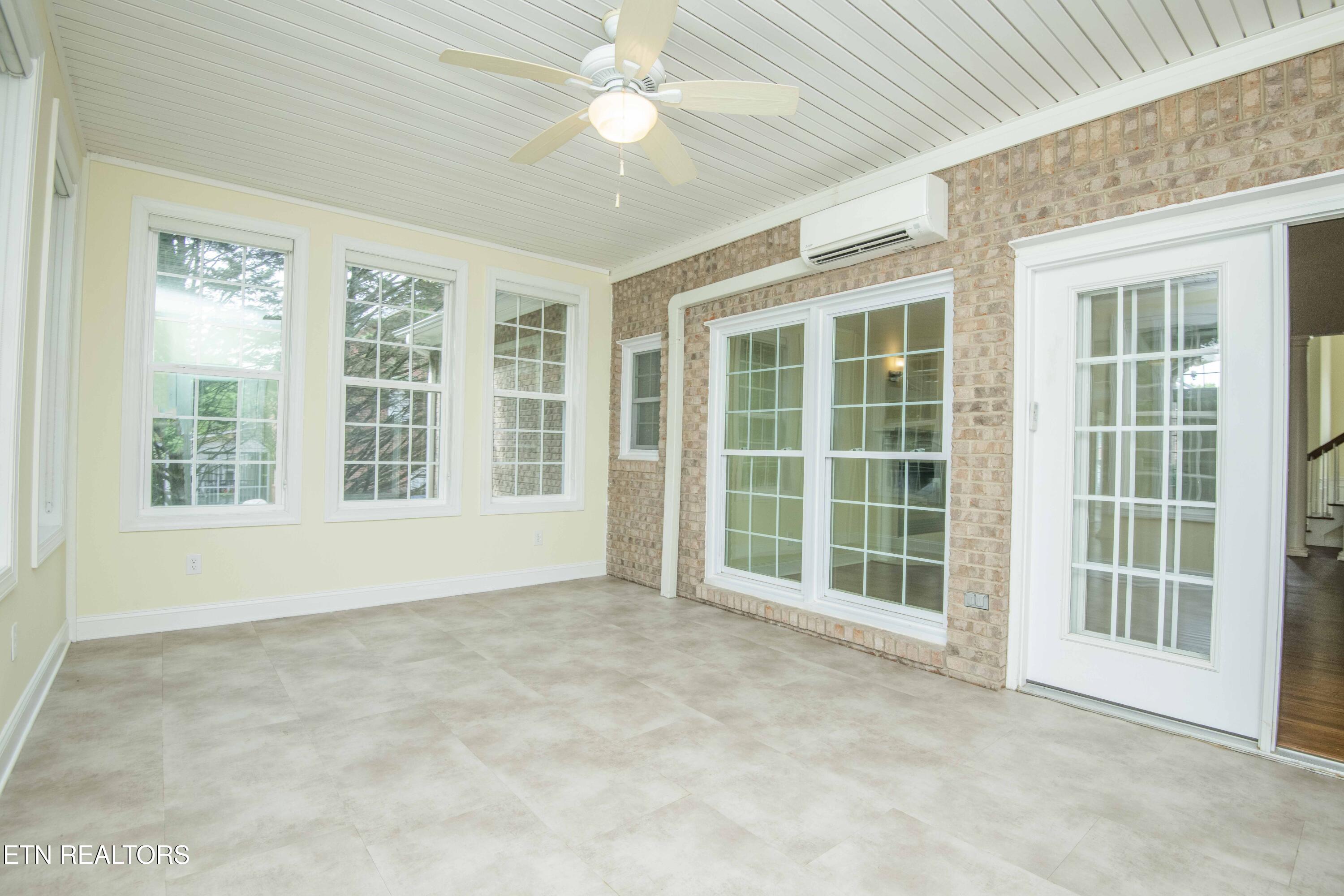 552 Windham Hill Road Knoxville, TN 37934 - Photo 16 of 60 sunroom1_1