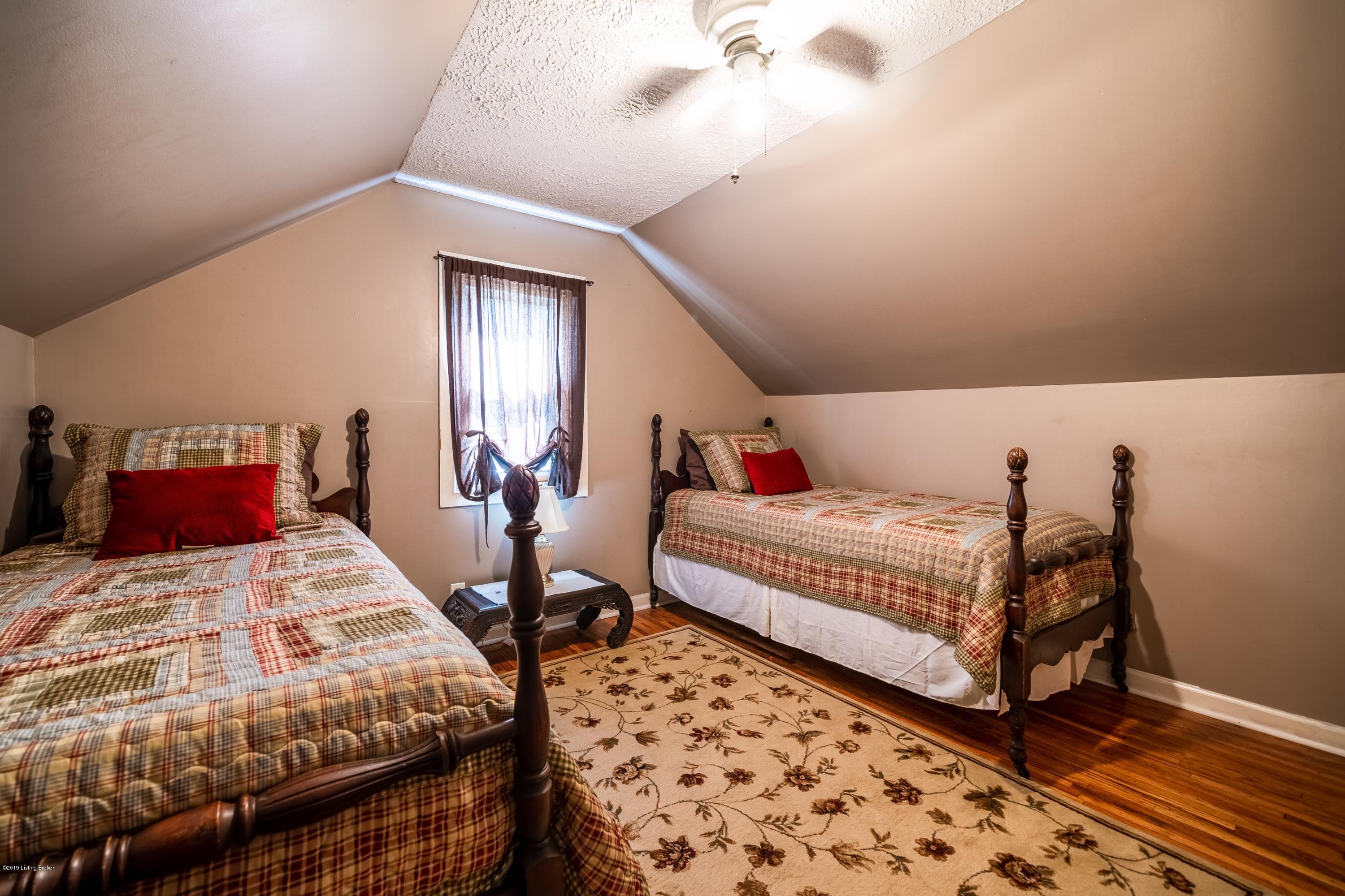224 Ring Road Louisville, KY 40207 - Photo 29 of 47 224 Ring Rd 11085