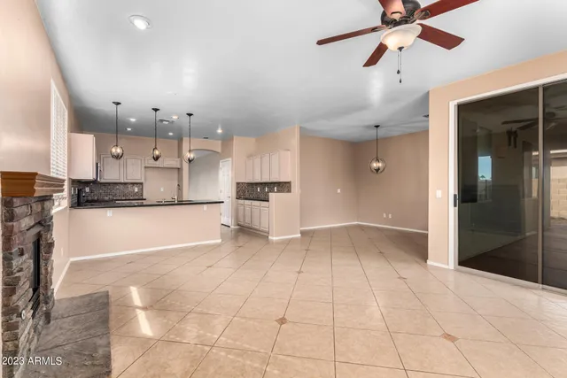 $1,900 | 17554 West Cardinal Drive, Goodyear, AZ 85338