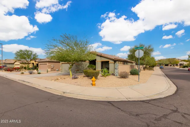 $1,900 | 17554 West Cardinal Drive, Goodyear, AZ 85338
