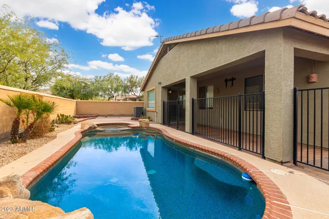 $1,900 | 17554 West Cardinal Drive, Goodyear, AZ 85338