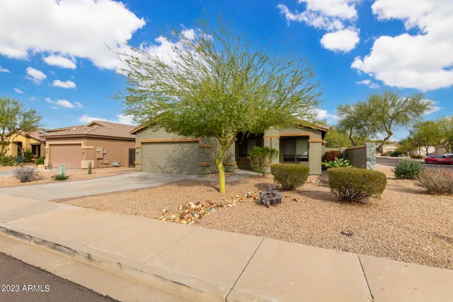$1,900 | 17554 West Cardinal Drive, Goodyear, AZ 85338