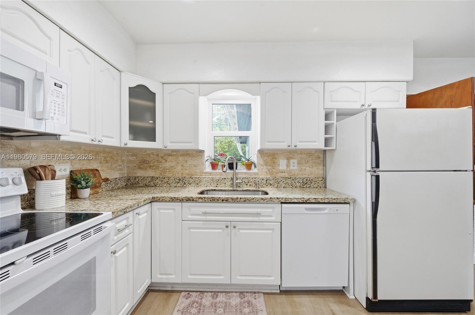 6215 Southwest 20th Street Miramar, FL 33023 - Photo 10 of 24