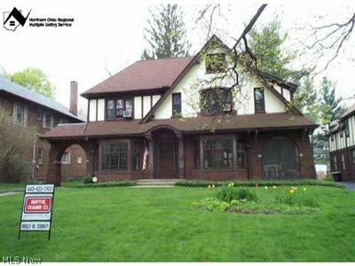 2848 East Overlook Road Cleveland, OH 44118 - Photo 1 of 1 Gallery Image 1