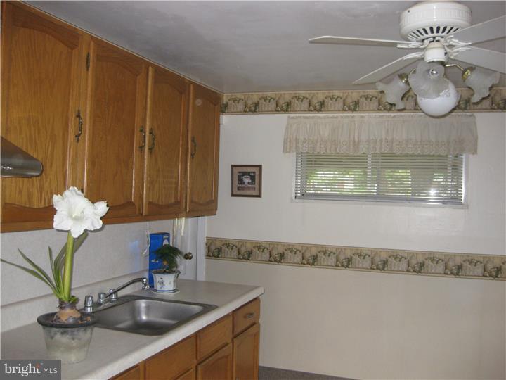 1431 Thomson Road Abington, PA 19001 - Photo 13 of 19 Kitchen