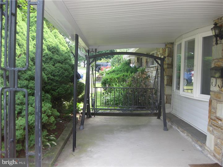 1431 Thomson Road Abington, PA 19001 - Photo 5 of 19 Exterior Side