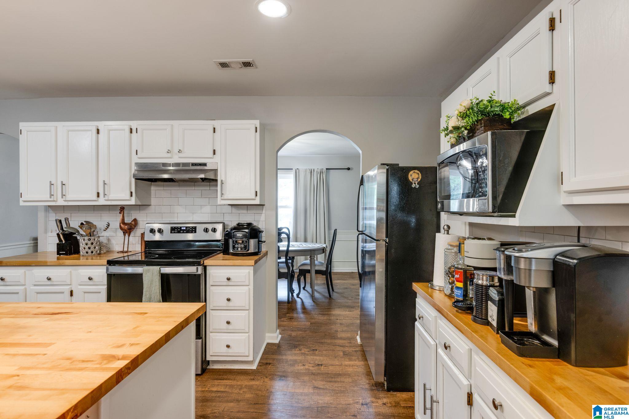 513 Overhill Road Pelham, AL 35124 - Photo 8 of 27 Gallery Image 8