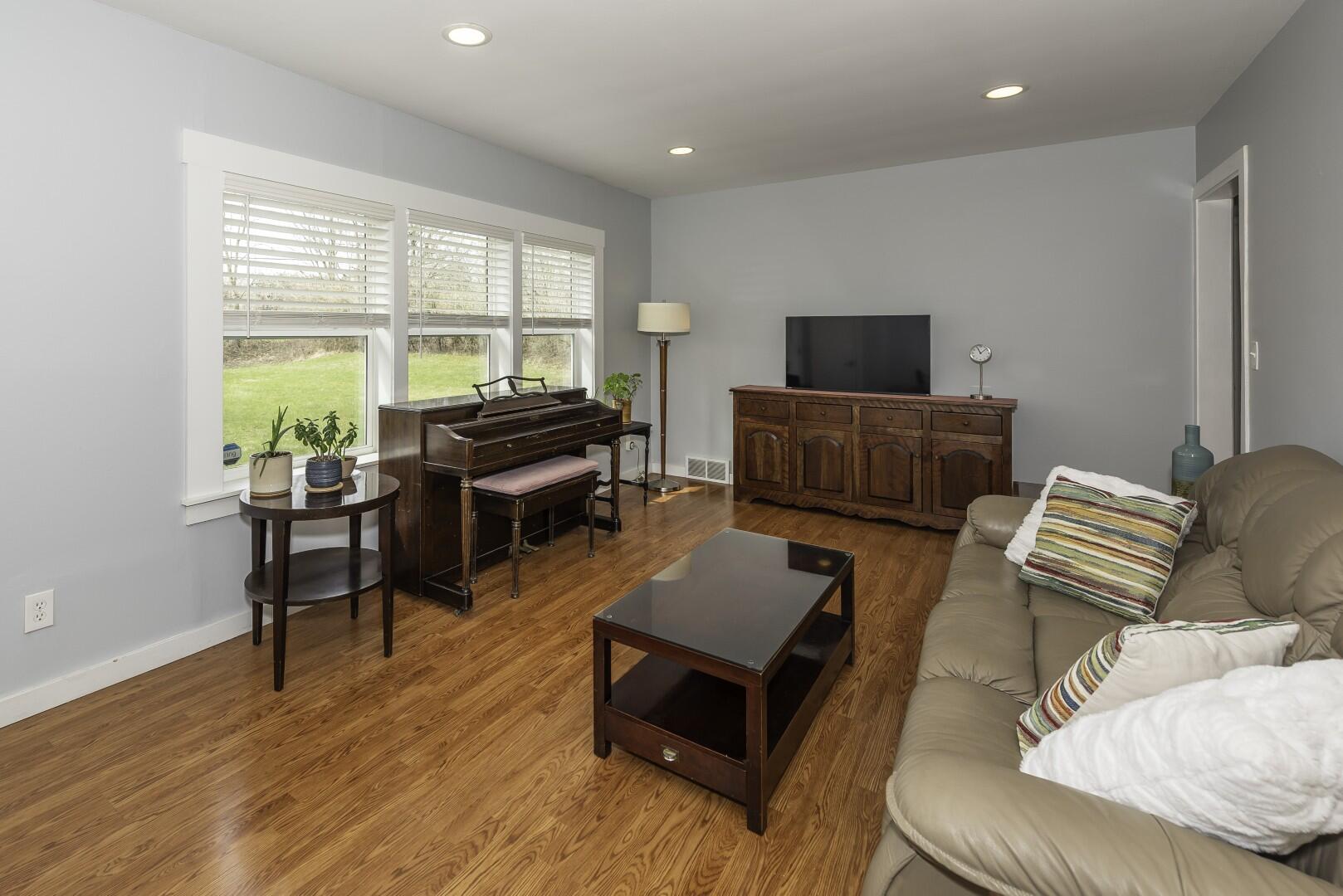 3992 Dexter Ann Arbor Road Ann Arbor, MI 48103 - Photo 12 of 51 DSC_4237-Edit (Large)