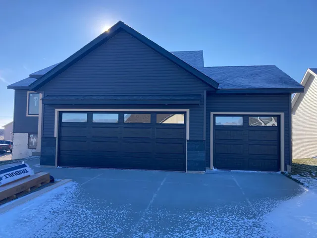 $389,900 | 101 Fairway Street, Zumbrota, MN 55992