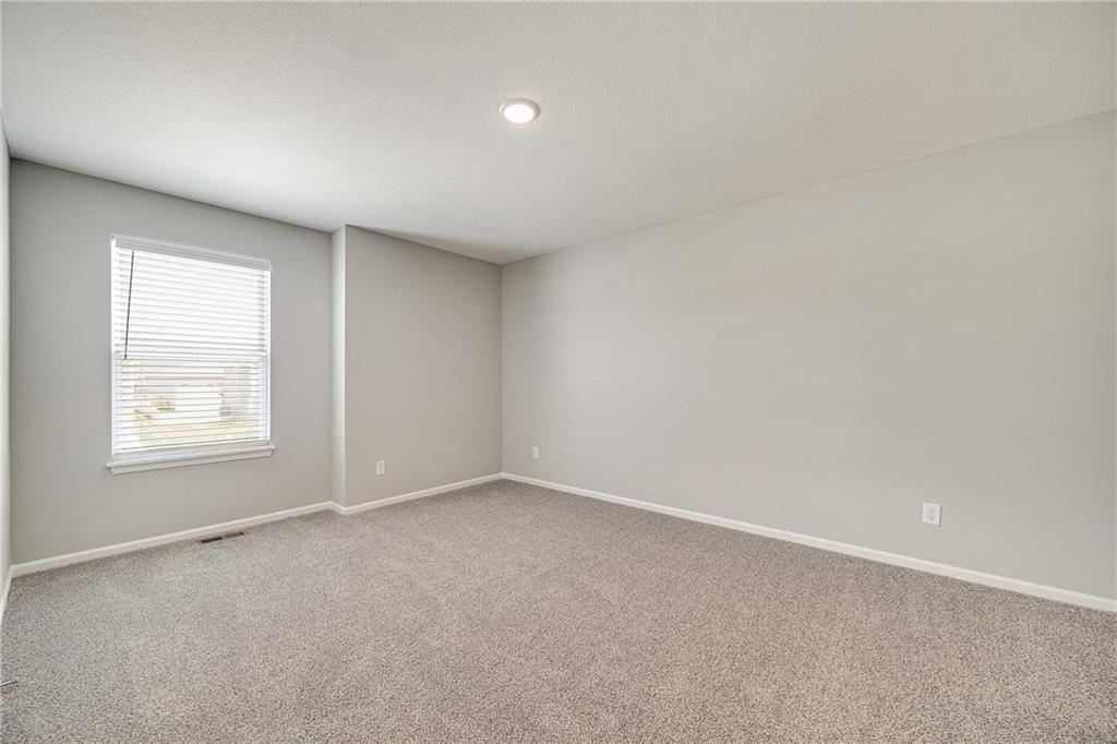 611 Foxglove Lane Raymore, MO 64083 - Photo 33 of 36