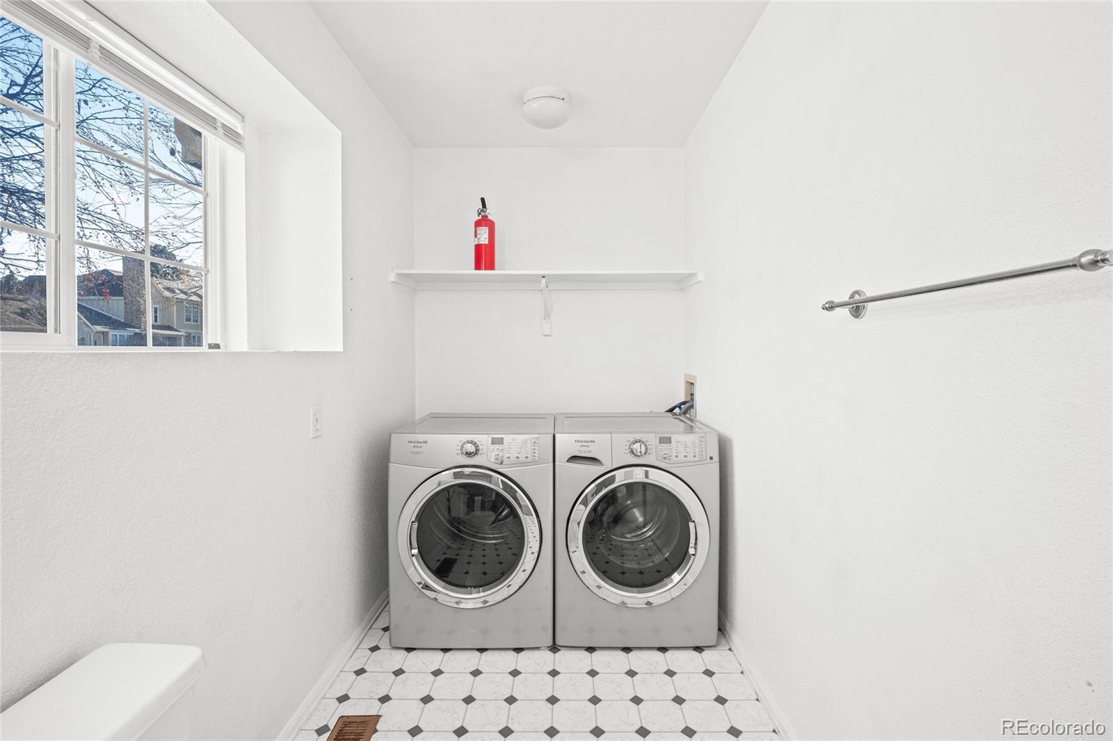 1159 South Waco Street, Unit B Aurora, CO 80017 - Photo 13 of 36