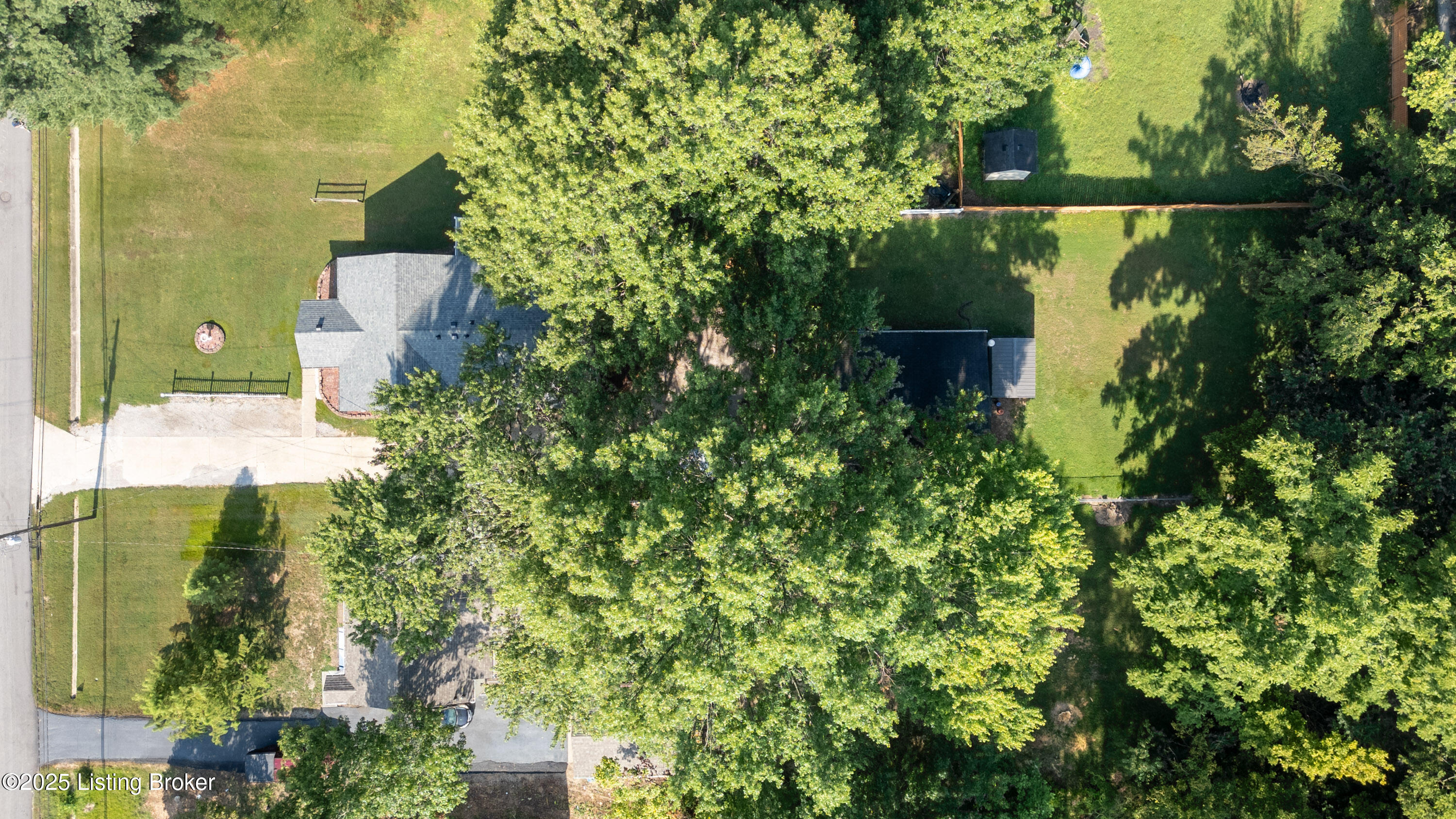 2431 Donna Road Louisville, KY 40216 - Photo 35 of 40 Drone_003