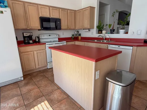 $2,200 | 6906 West Phelps Road, Peoria, AZ 85382