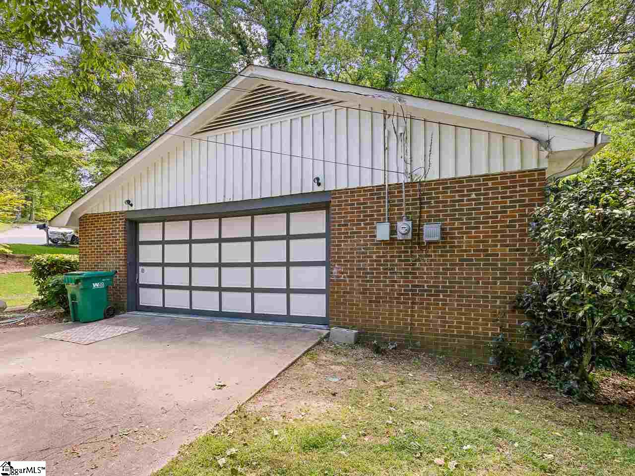 306 Hillbrook Road Taylors, SC 29687 - Photo 17 of 21 Gallery Image 17