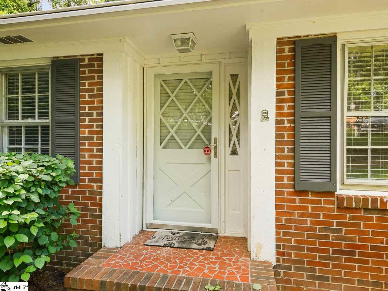 306 Hillbrook Road Taylors, SC 29687 - Photo 3 of 21 Gallery Image 3