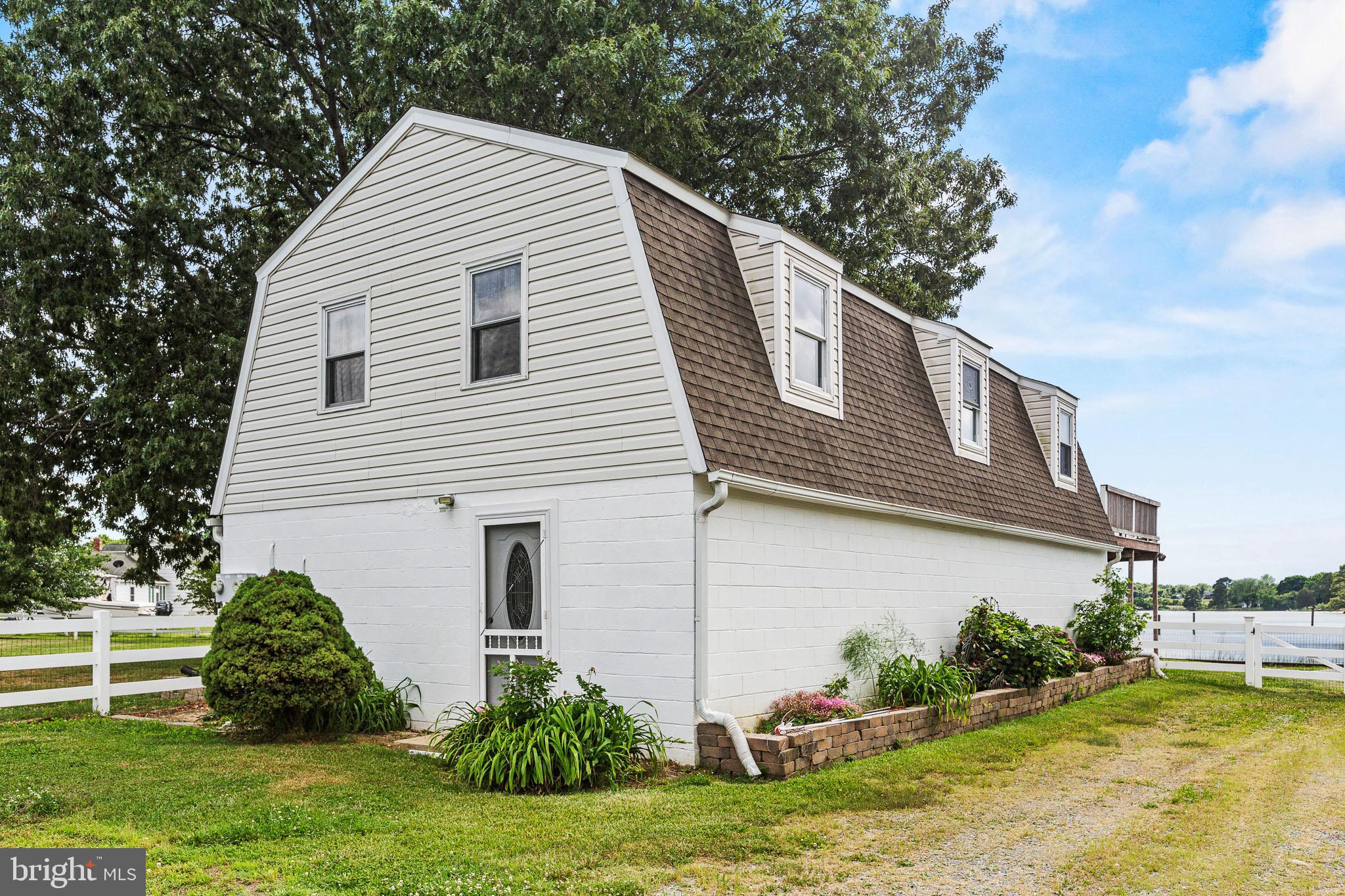 16405 Fishermen Way Ridge, MD 20680 - Photo 7 of 61 ...AND and House for your Guests!