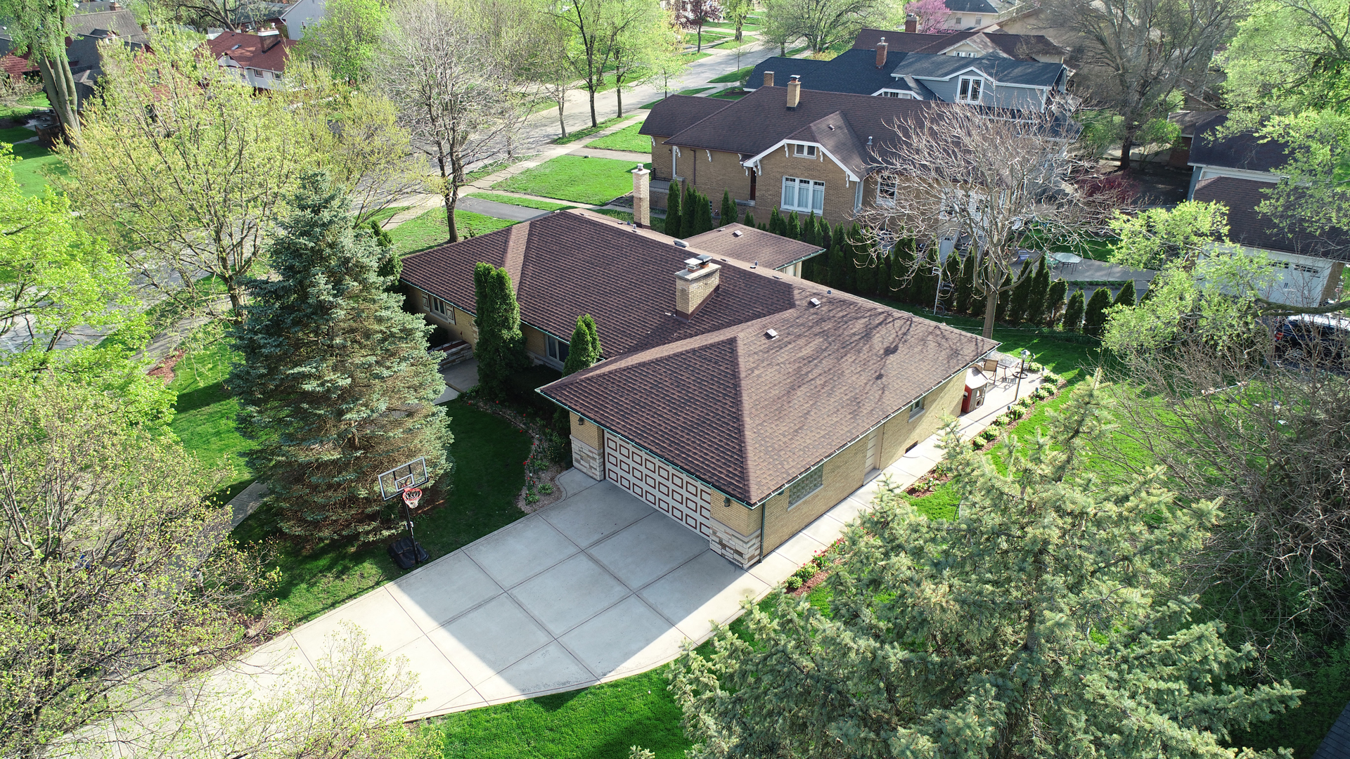 90 South Herbert Road Riverside, IL 60546 - Photo 3 of 28