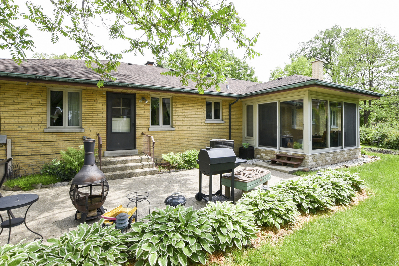90 South Herbert Road Riverside, IL 60546 - Photo 26 of 28