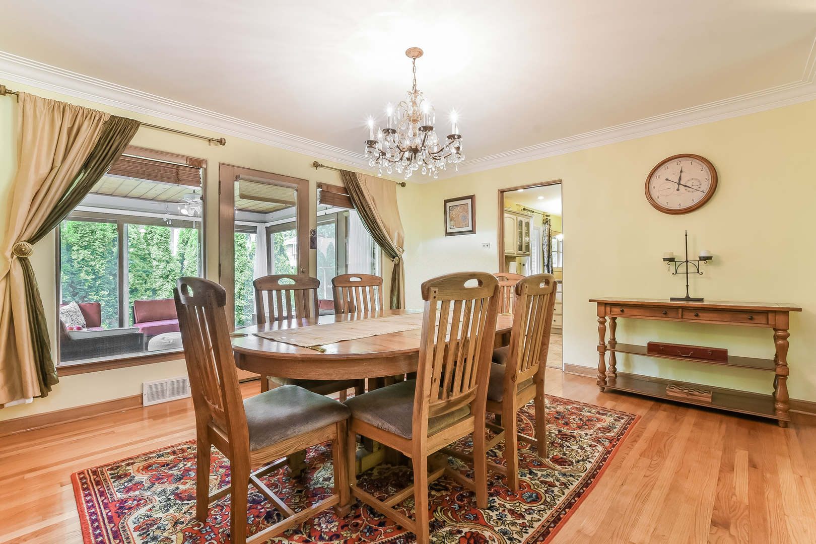 90 South Herbert Road Riverside, IL 60546 - Photo 8 of 28