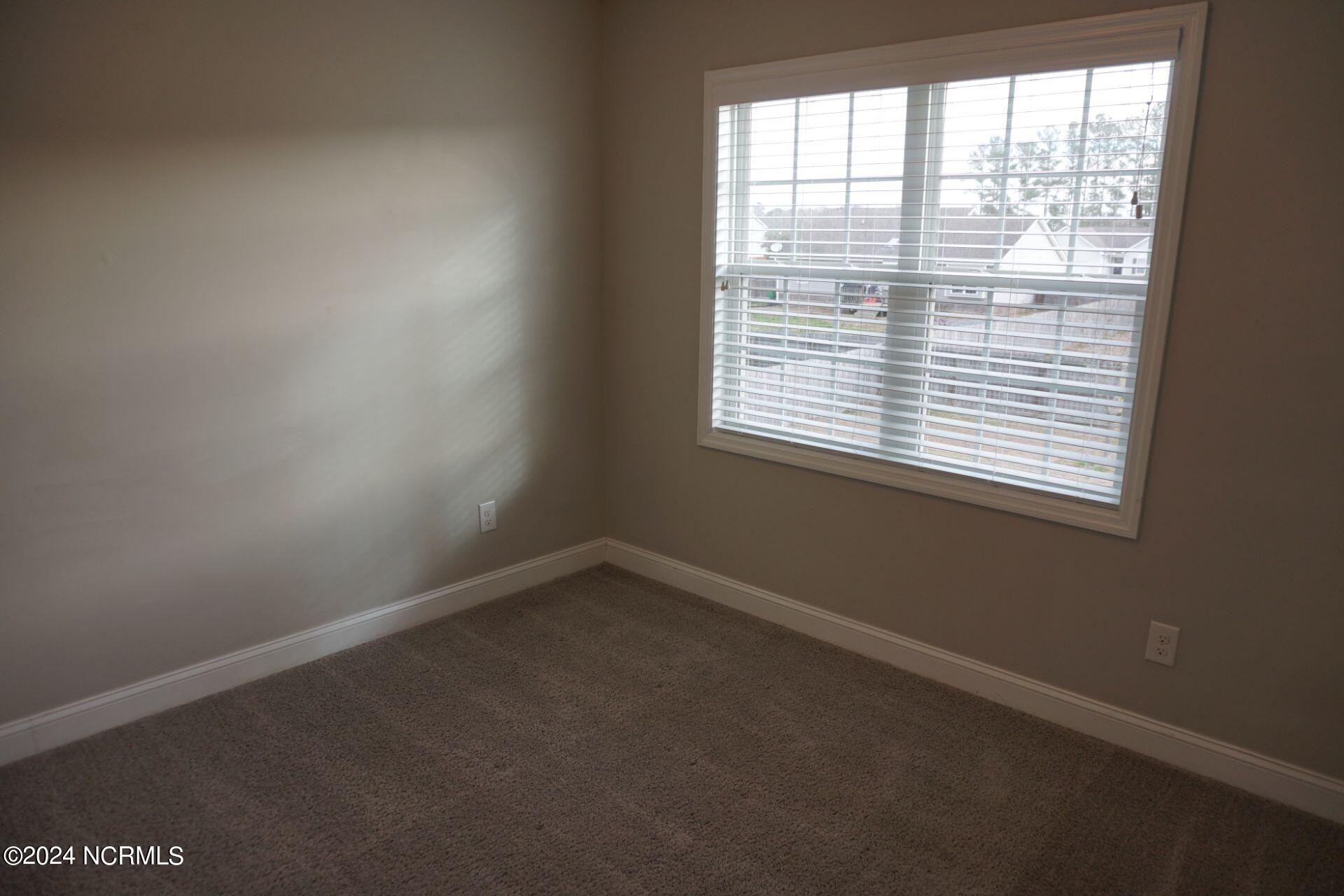 407 Sundown Court Hubert, NC 28539 - Photo 20 of 36 2015-08-26 14.48.00