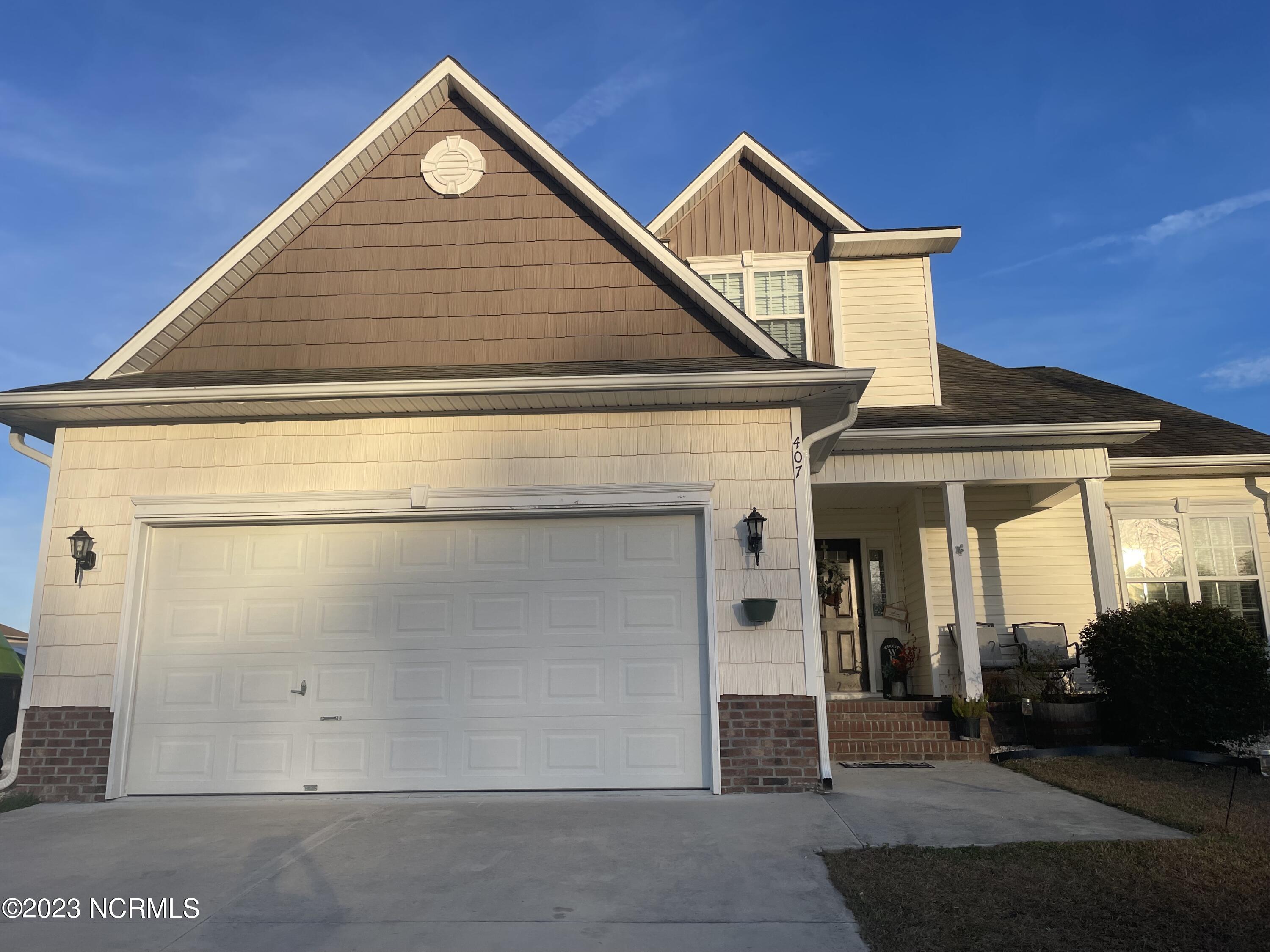 407 Sundown Court Hubert, NC 28539 - Photo 2 of 36 IMG_8231