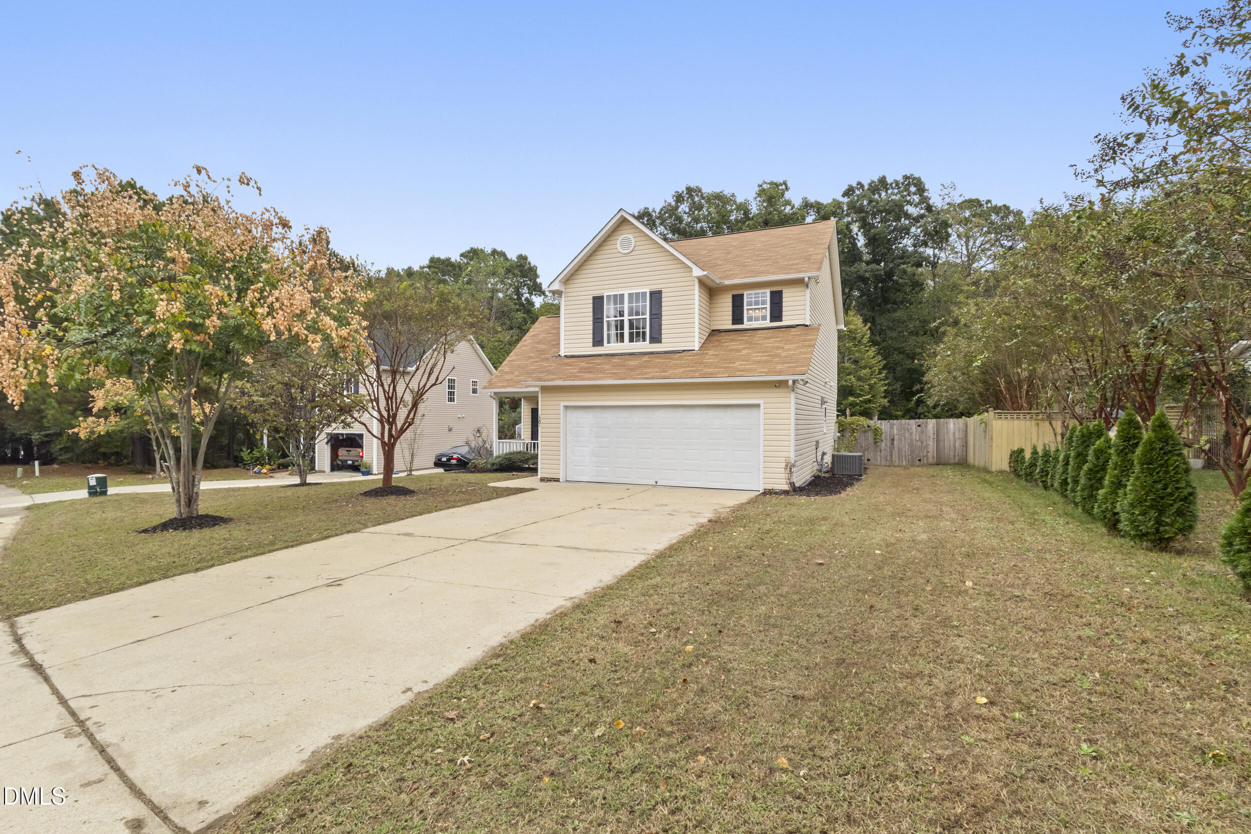 1201 Kavkaz Street Raleigh, NC 27610 - Photo 9 of 35 4_img_8574