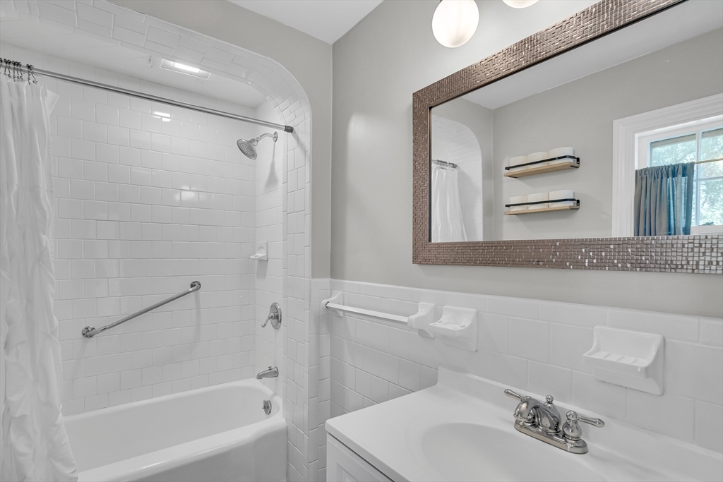 17 Ransom Road Framingham, MA 01702 - Photo 17 of 42