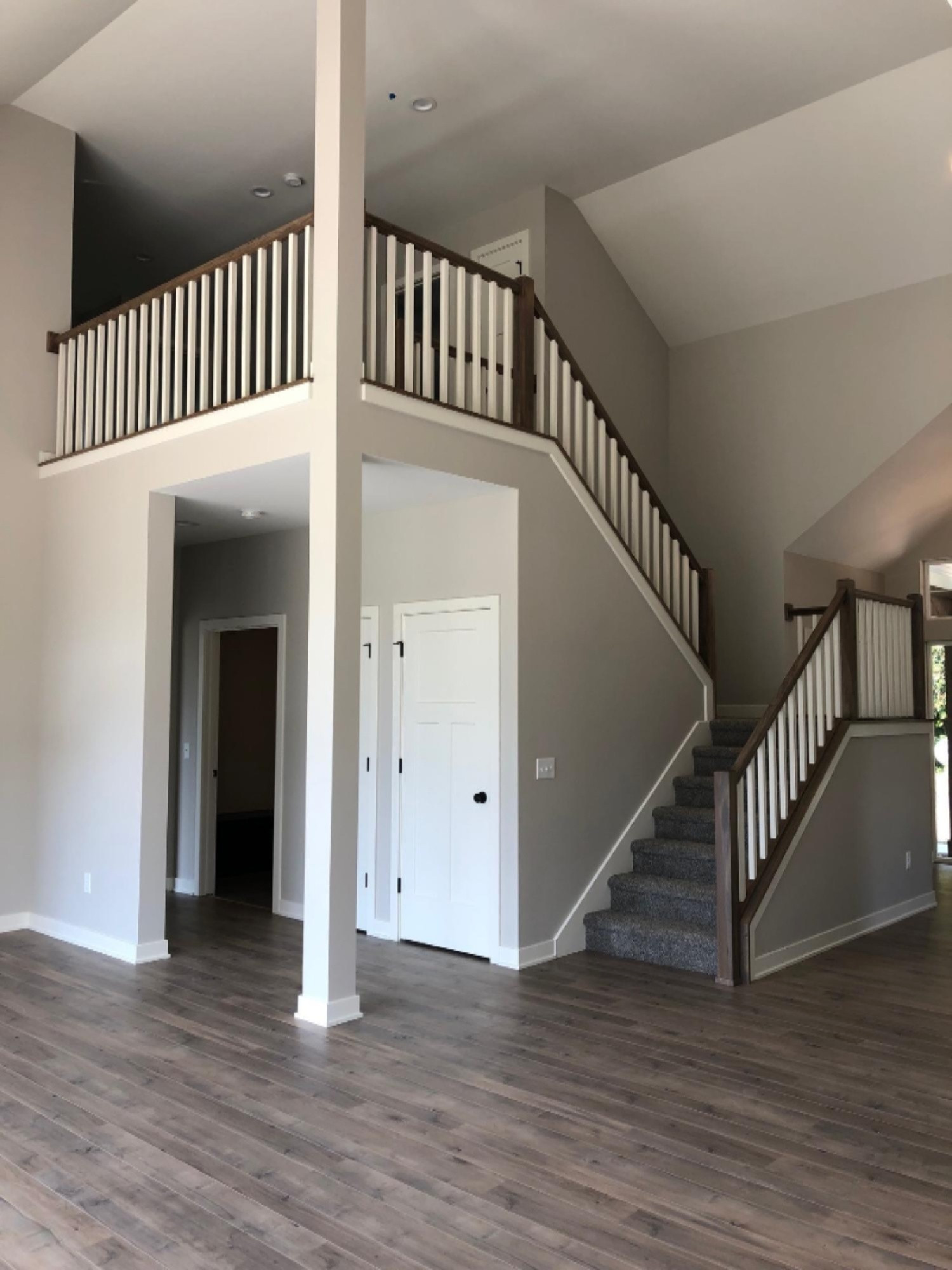 7107 West R Avenue Kalamazoo, MI 49009 - Photo 21 of 37 MS-01-005_Open railing
