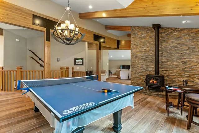 a view of utility room with washer and dryer