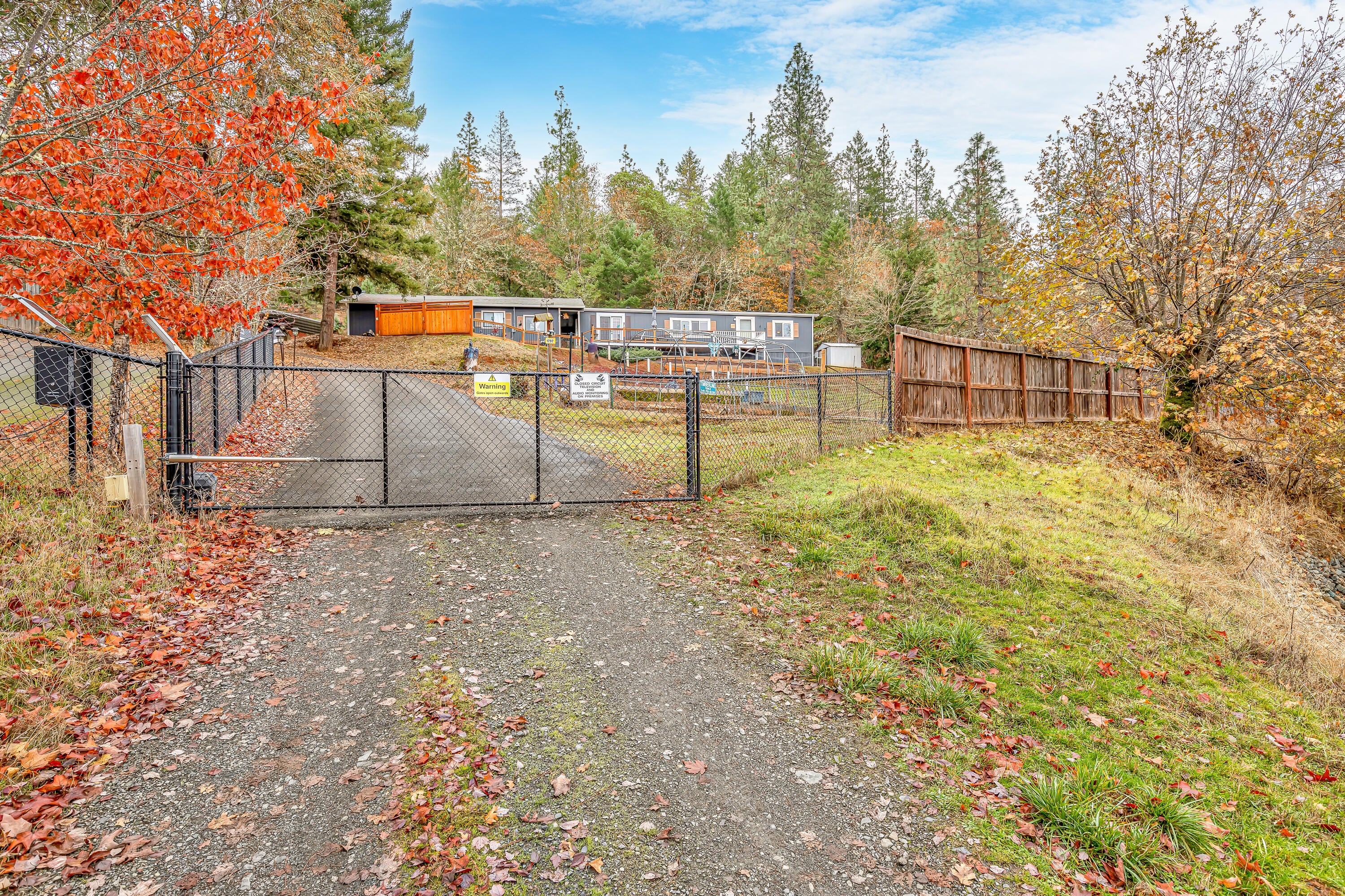 1797 Pleasant Valley Road Merlin, OR 97532 - Photo 45 of 55 9R9A3125