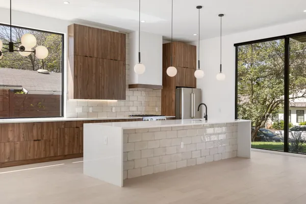 $8,500 | 2411 Winsted Lane, Unit 1, Austin, TX 78703