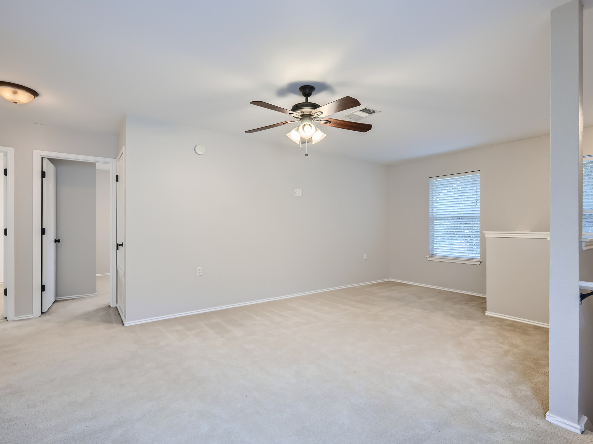 5814 Steven Creek Way Austin, TX 78721 - Photo 11 of 15 a view of an empty room