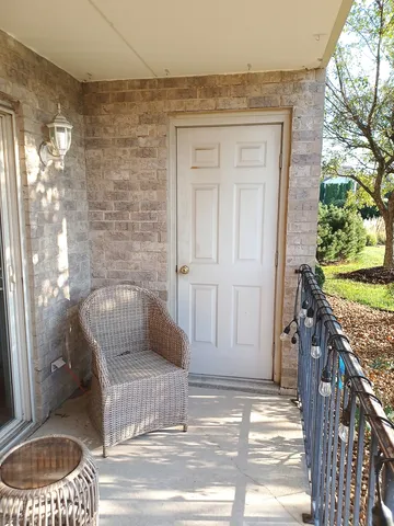 $235,000 | 6810 Ridge Point Drive, Unit 1C, Oak Forest, IL 60452