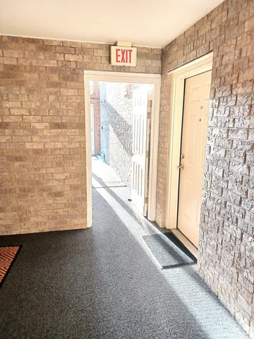 $235,000 | 6810 Ridge Point Drive, Unit 1C, Oak Forest, IL 60452