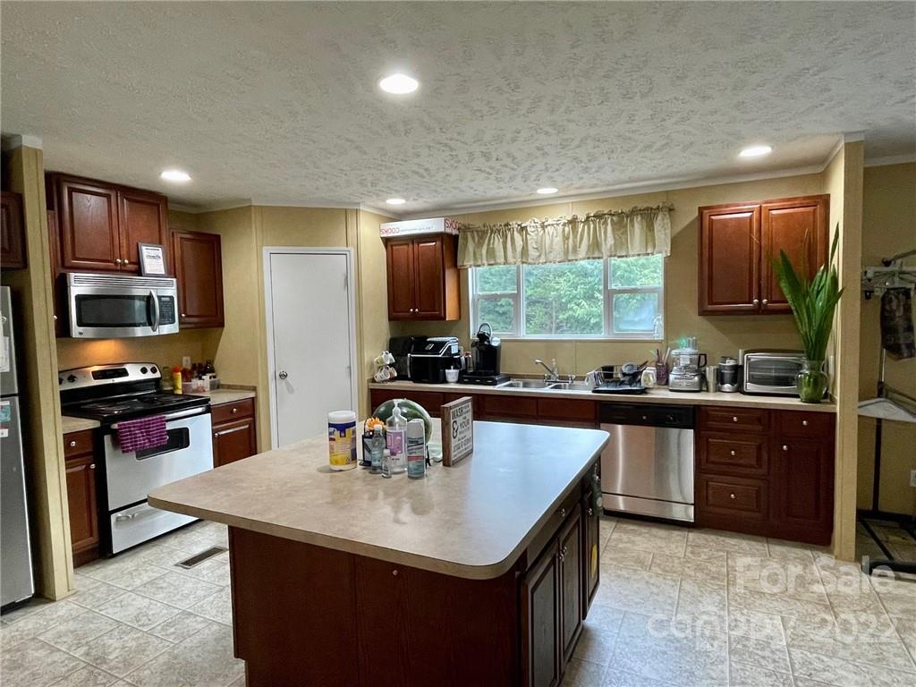 1017 Rutherford Drive Nebo, NC 28761 - Photo 5 of 17 Gallery Image 5