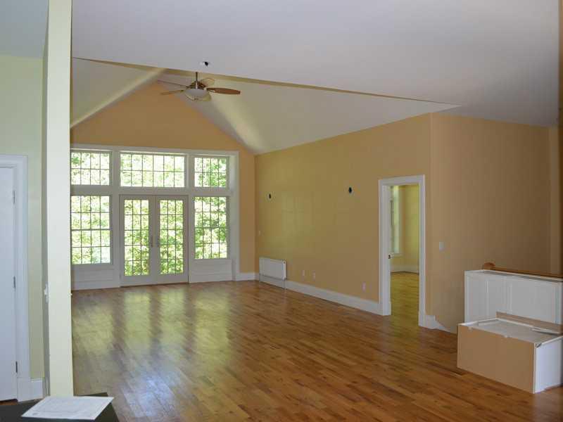 11 Farm Gate Road, Unit 4 Falmouth, ME 04105 - Photo 5 of 22 Living Room.