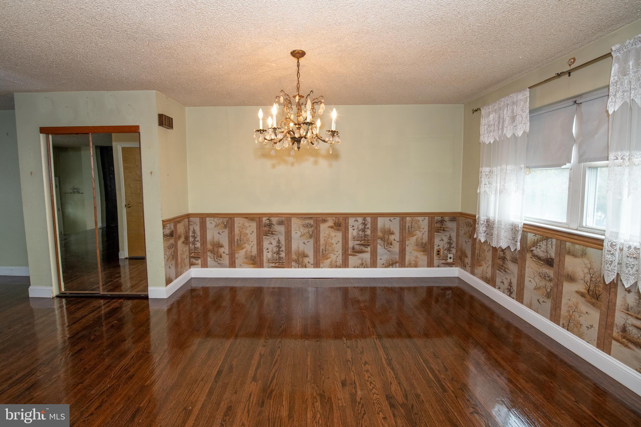 12623 Calpine Road Philadelphia, PA 19154 - Photo 11 of 39