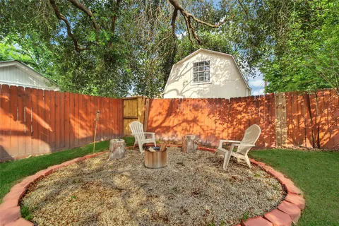 a view of outdoor space yard and patio