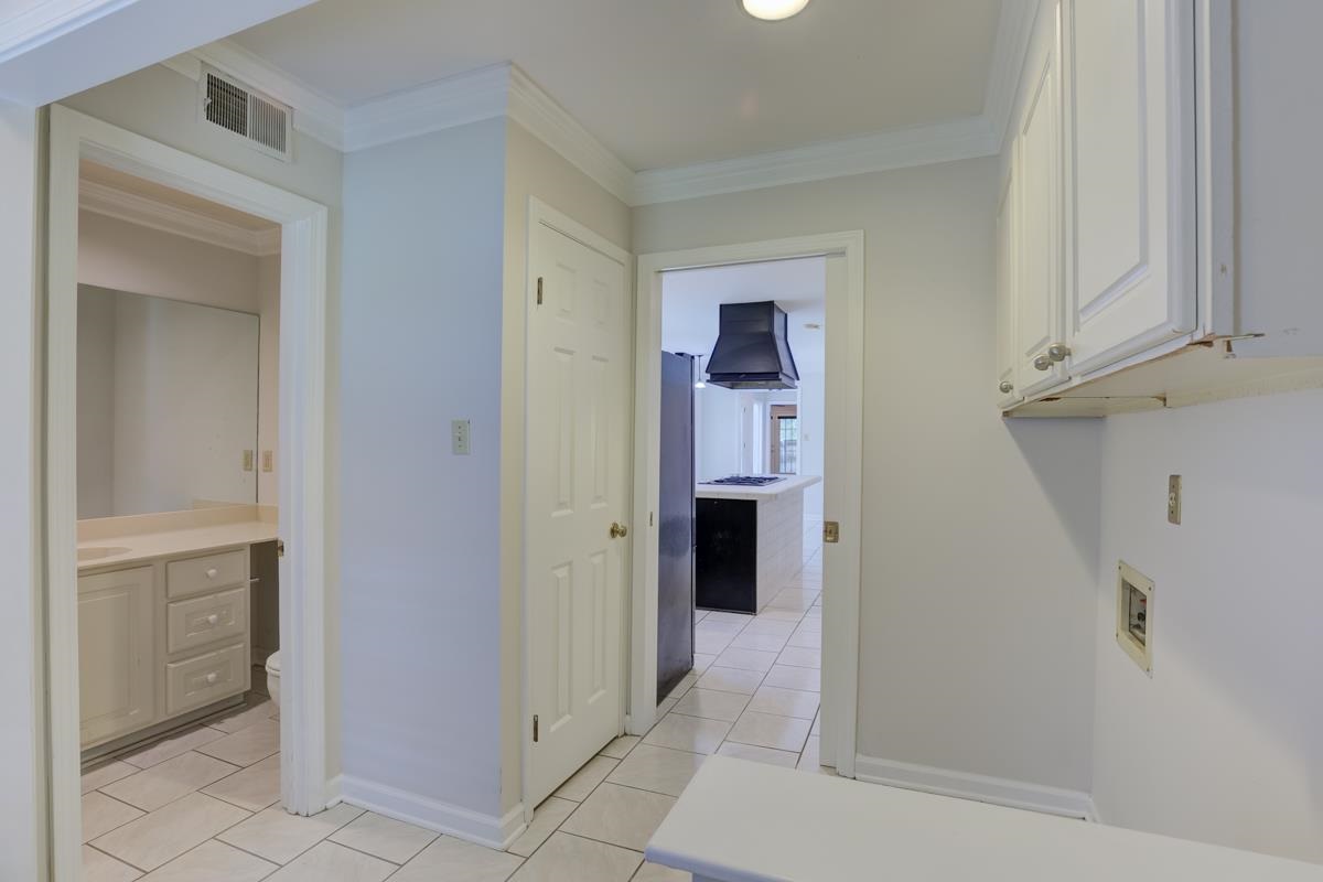 7194 Crestridge Road Memphis, TN 38119 - Photo 10 of 25 Pantry and Additional space for a freezer